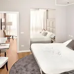 Prestige Boutique Aparthotel -Piazza Duomo